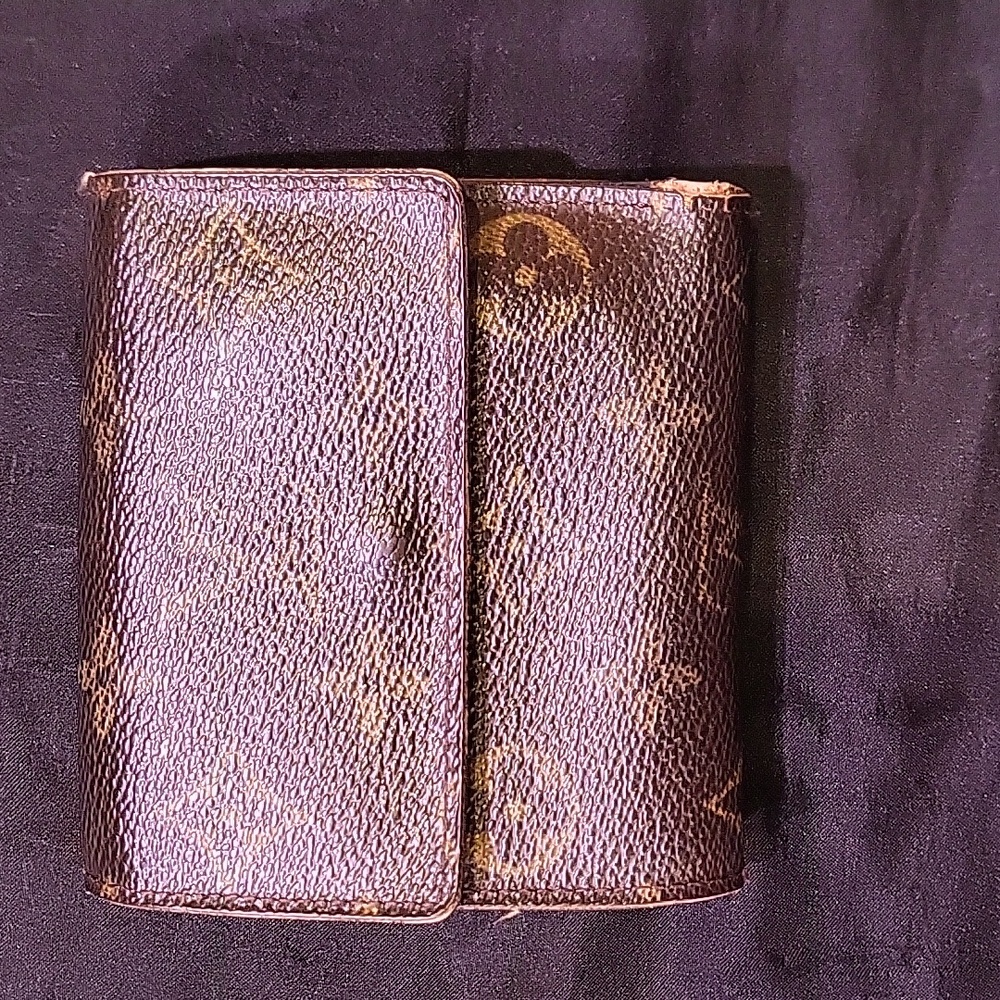 Louis Vuitton Monogram Dual Snap Wallet